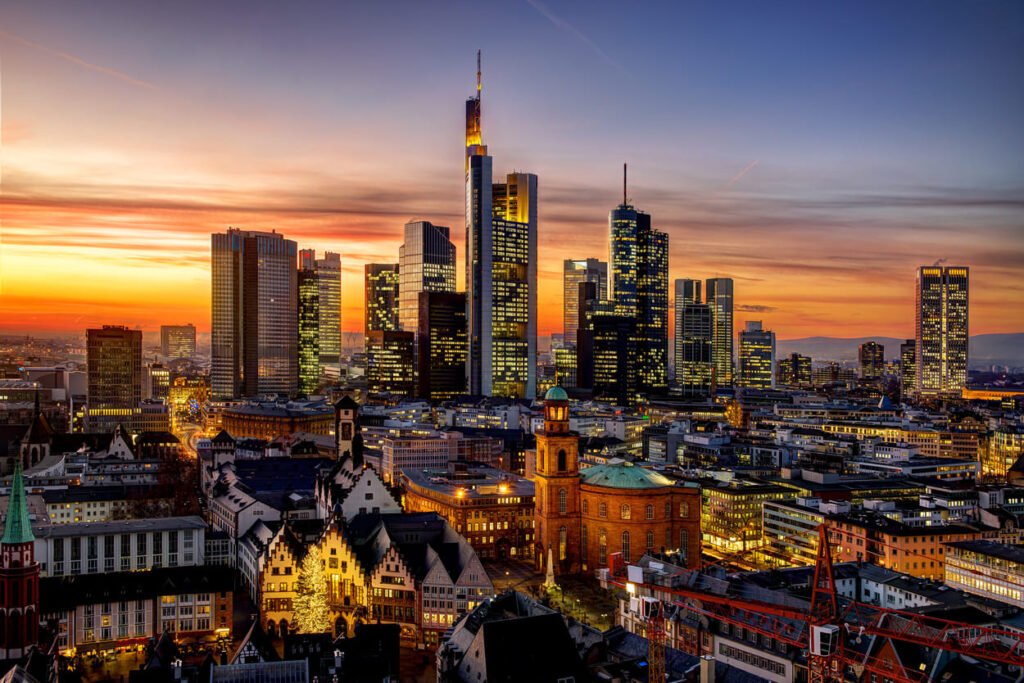 Skyline von Frankfurt am Abende